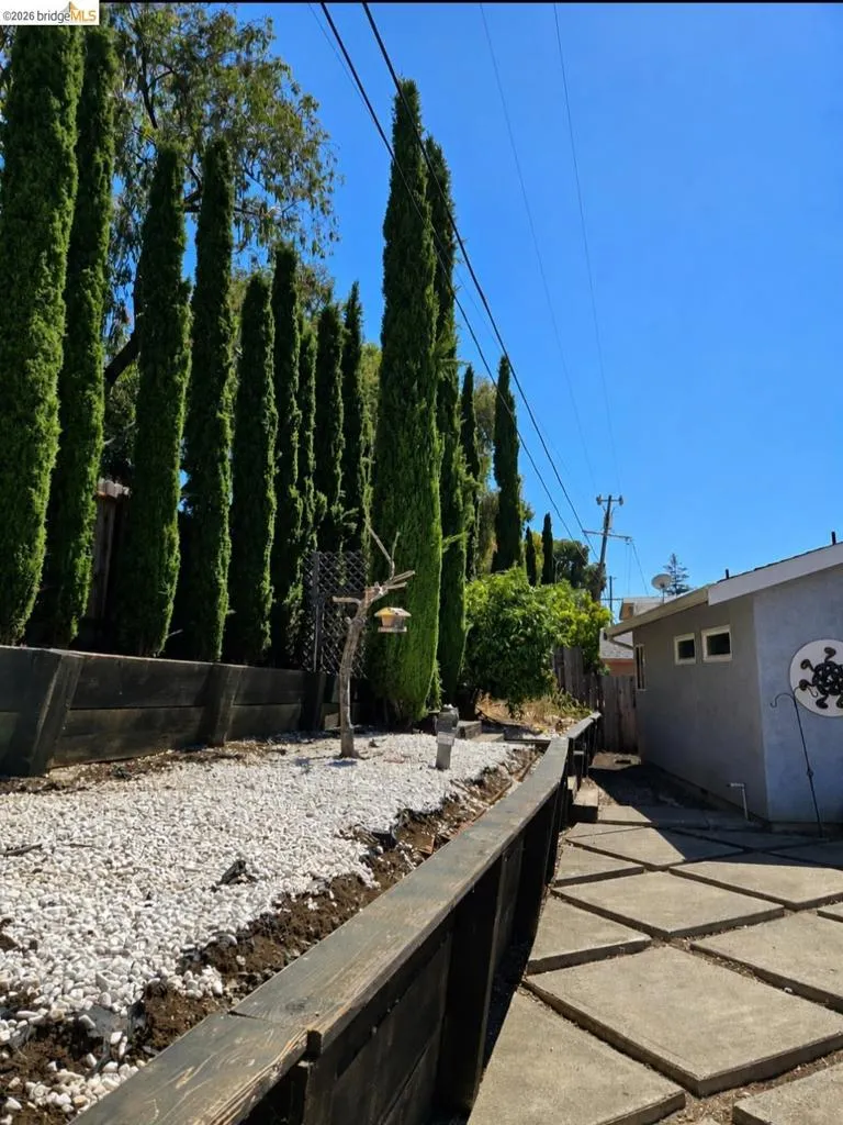 1480 Delwood St Vallejo, CA 94591