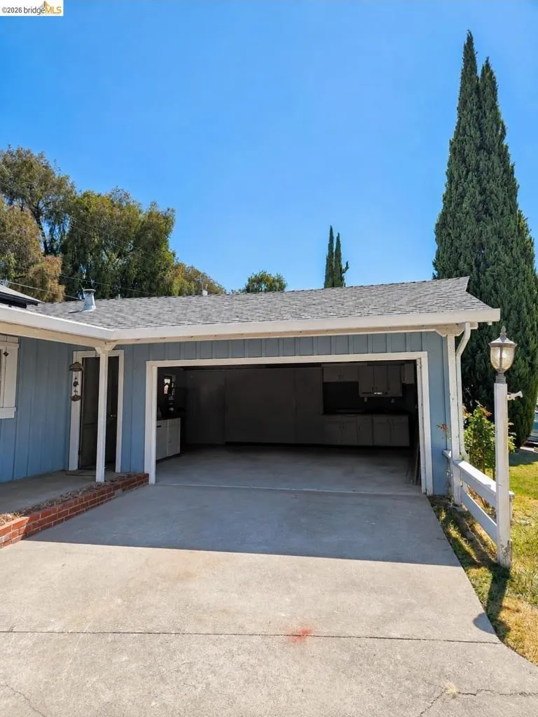 1480 Delwood St Vallejo, CA 94591