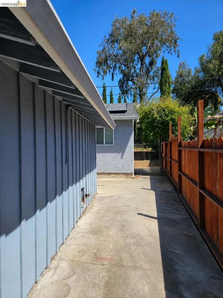 1480 Delwood St Vallejo, CA 94591