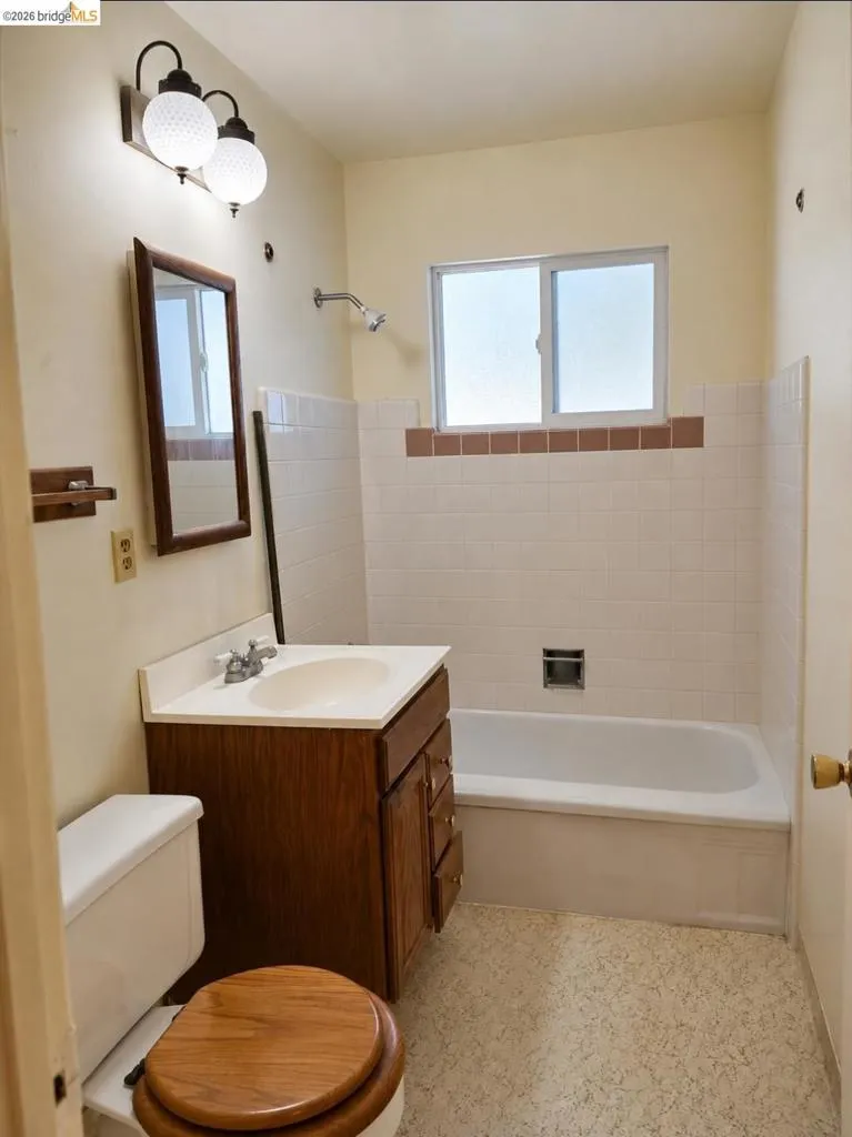 1480 Delwood St Vallejo, CA 94591