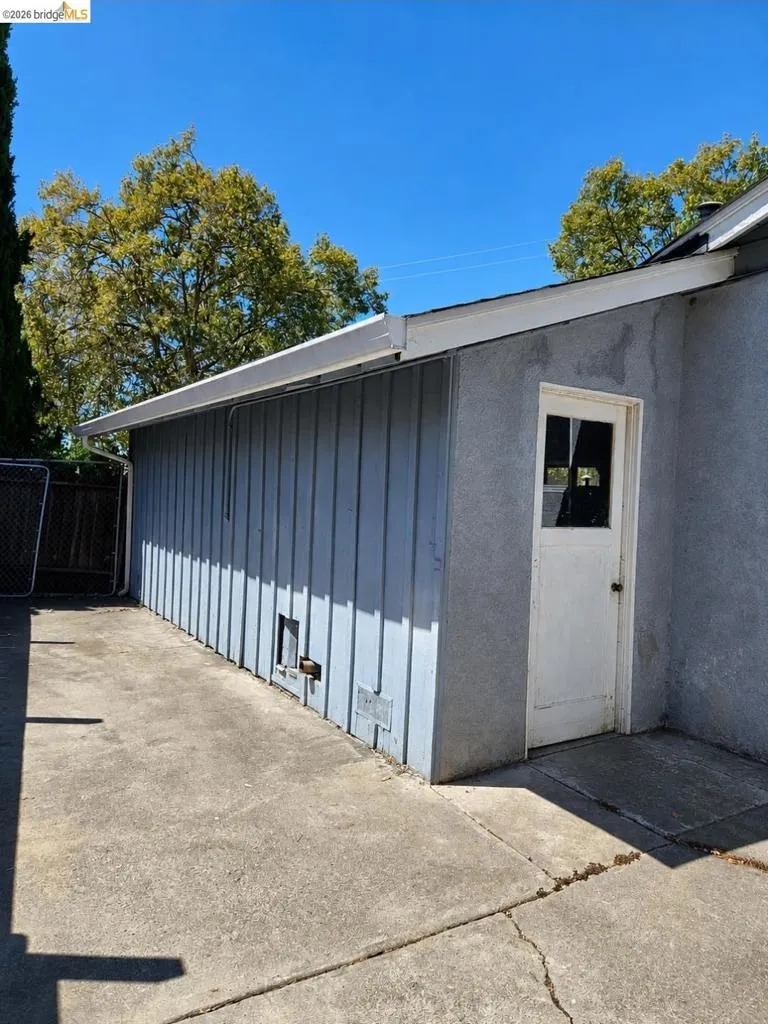 1480 Delwood St Vallejo, CA 94591