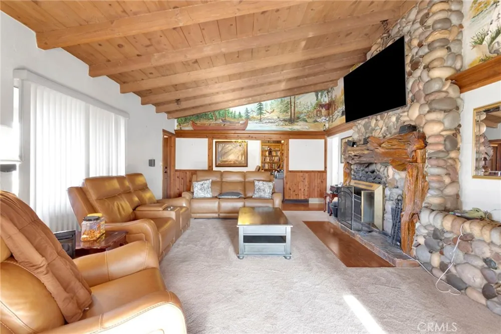 14415 Erie Apple Valley, CA 92307
