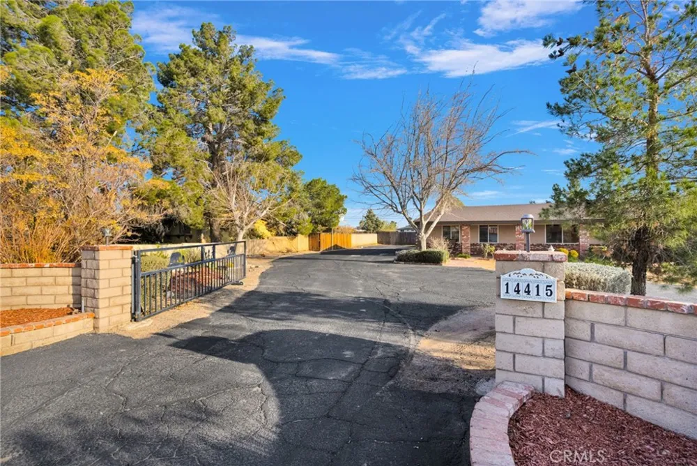14415 Erie Apple Valley, CA 92307
