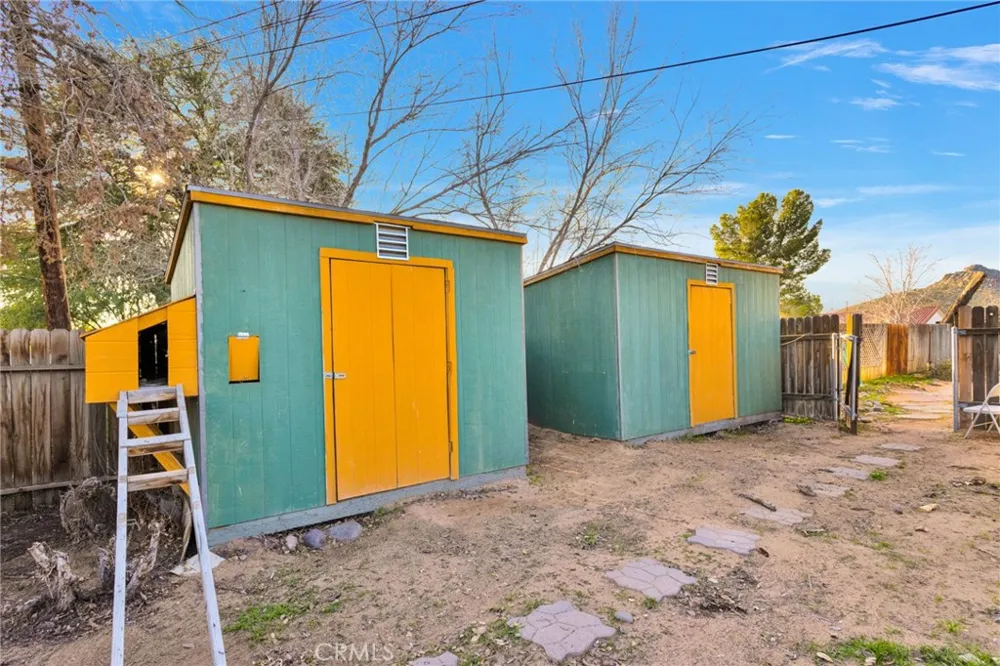 14415 Erie Apple Valley, CA 92307