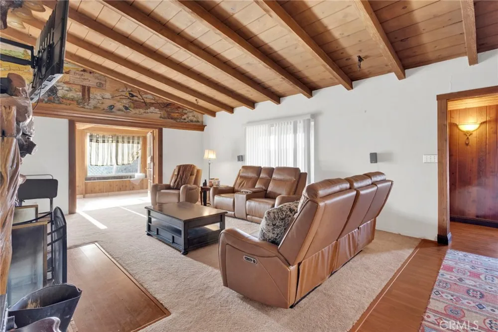 14415 Erie Apple Valley, CA 92307