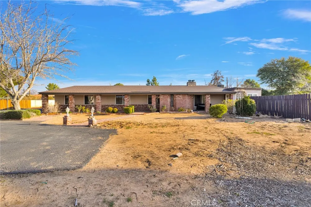 14415 Erie Apple Valley, CA 92307