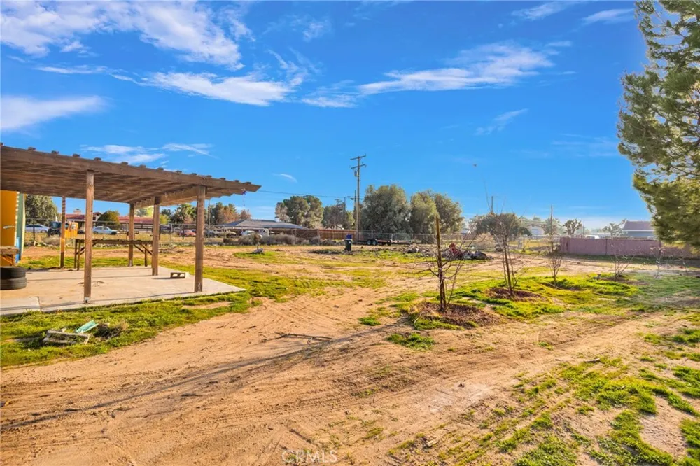 14415 Erie Apple Valley, CA 92307