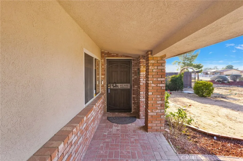14415 Erie Apple Valley, CA 92307