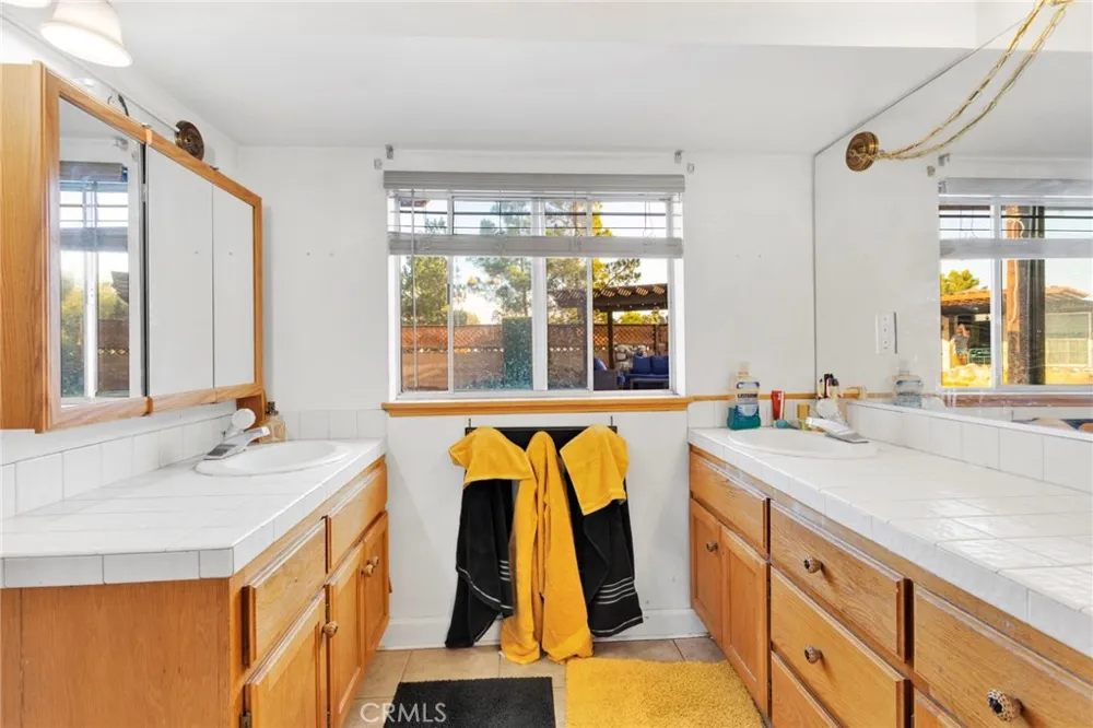 14415 Erie Apple Valley, CA 92307