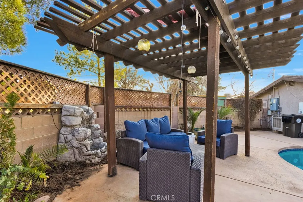 14415 Erie Apple Valley, CA 92307
