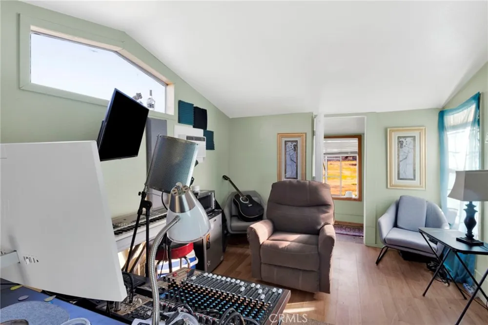 14415 Erie Apple Valley, CA 92307