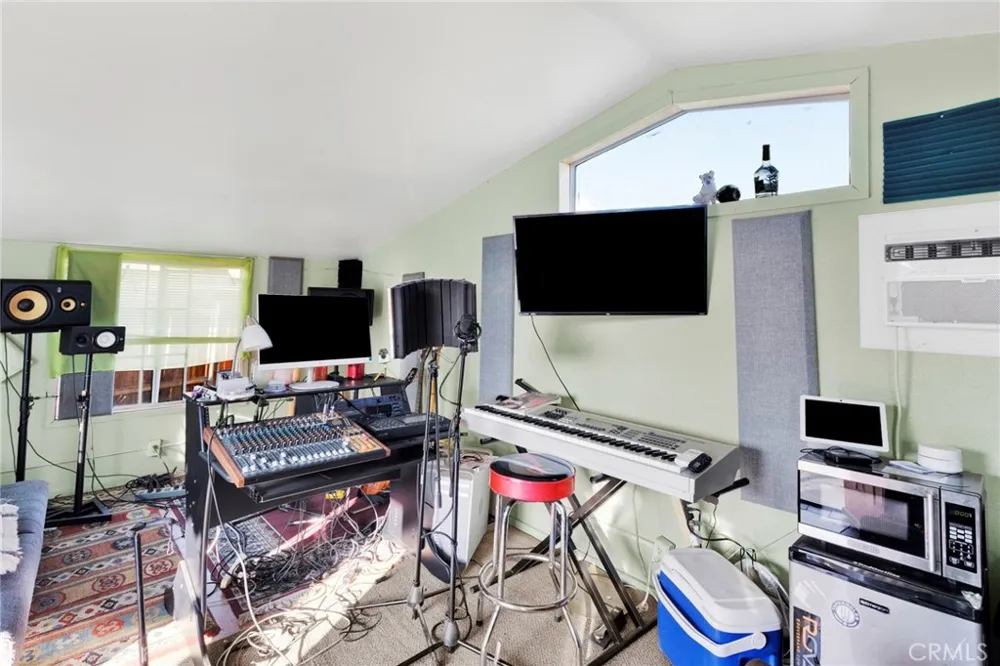 14415 Erie Apple Valley, CA 92307