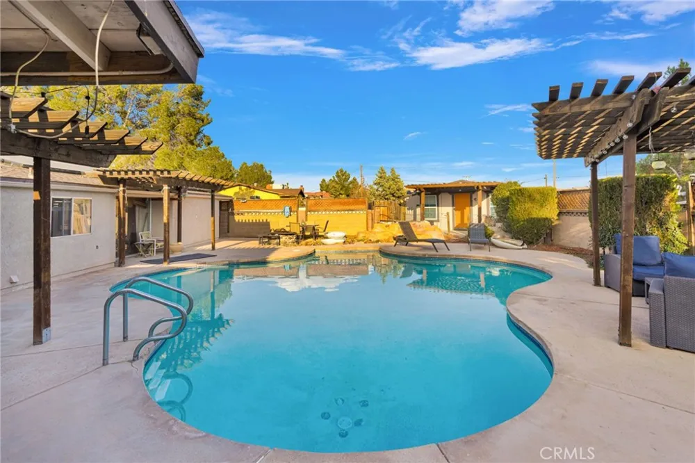 14415 Erie Apple Valley, CA 92307