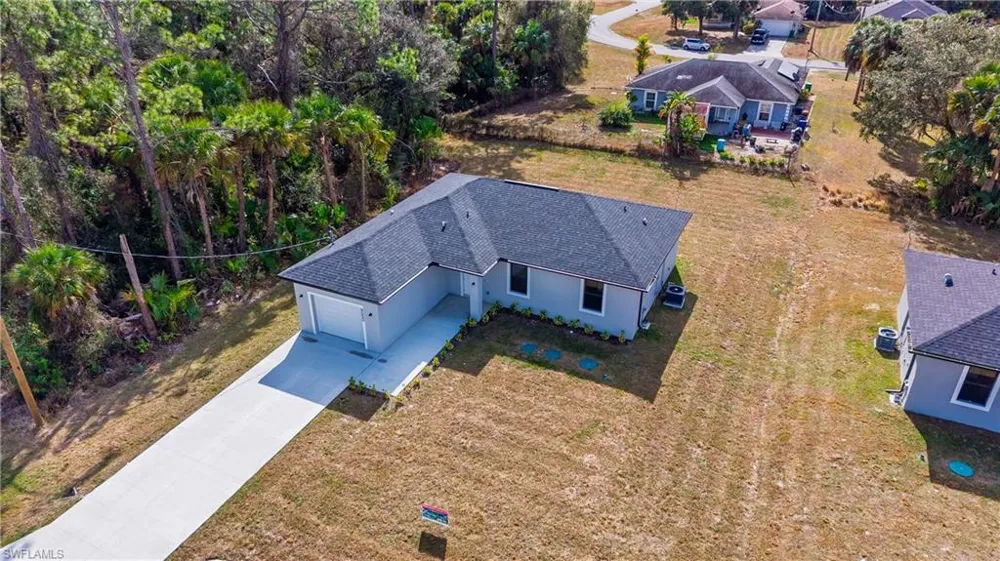 8050 Sherwood Circle Labelle, FL 33935