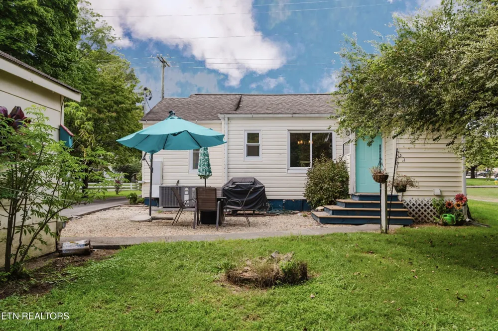 946 E Moody Ave Knoxville, TN 37920
