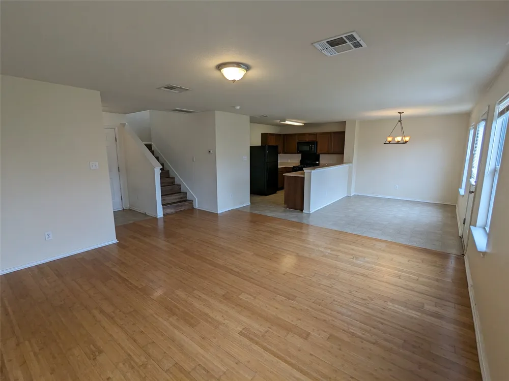 220 Quarter Avenue Buda, TX 78610