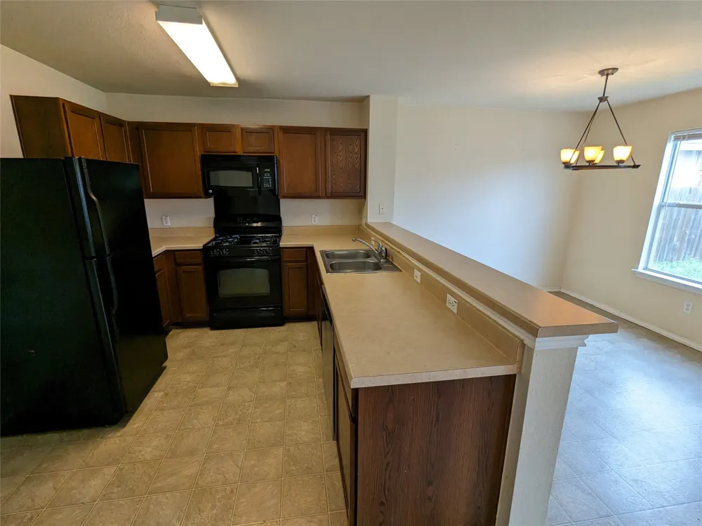 220 Quarter Avenue Buda, TX 78610