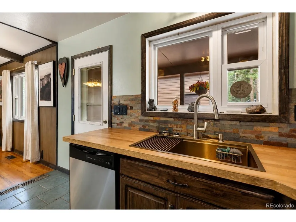 300 Ute Trail Woodland Park, CO 80863