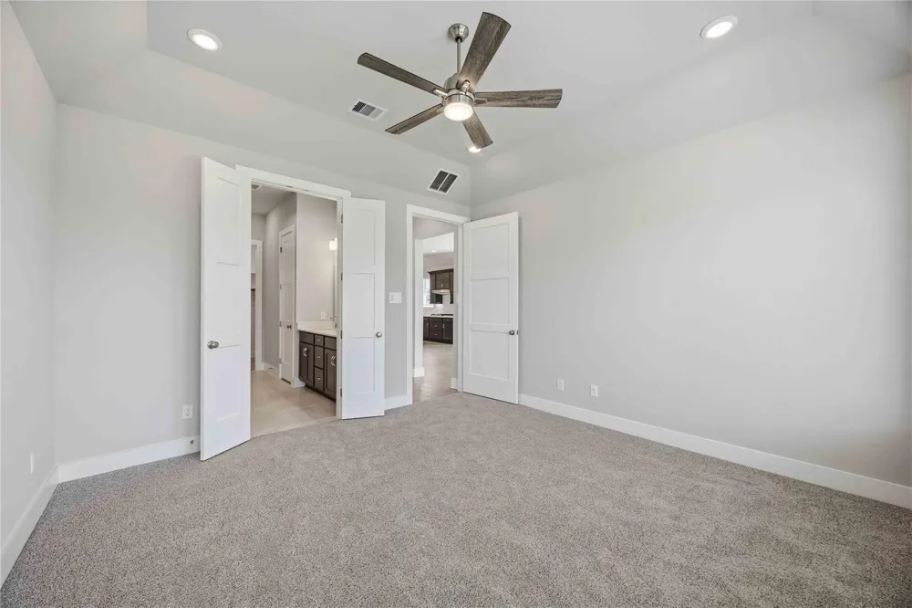 11110 Bluebonnet Prairie Lane Iowa Colony, TX 77583