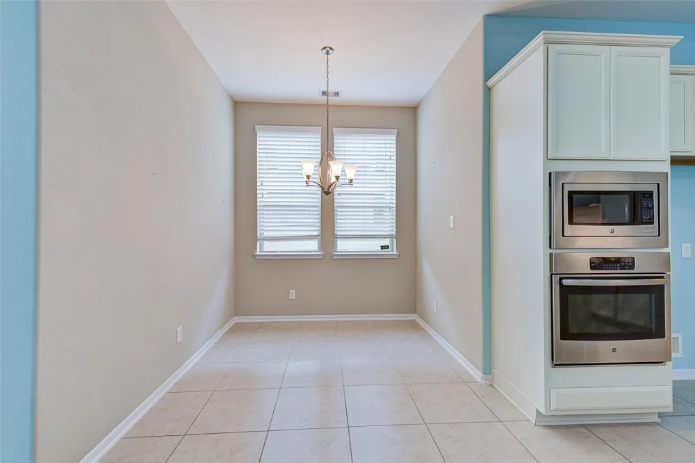 2603 Deerwood Heights Lane Manvel, TX 77578