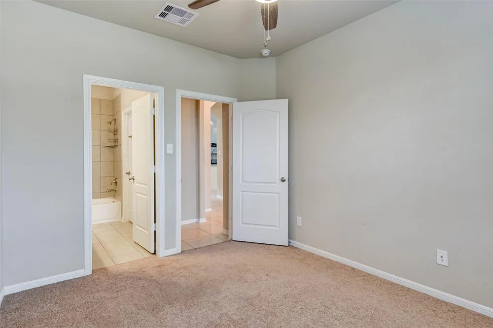 2603 Deerwood Heights Lane Manvel, TX 77578