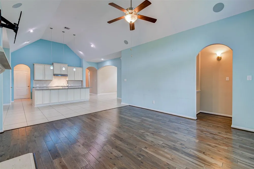 2603 Deerwood Heights Lane Manvel, TX 77578