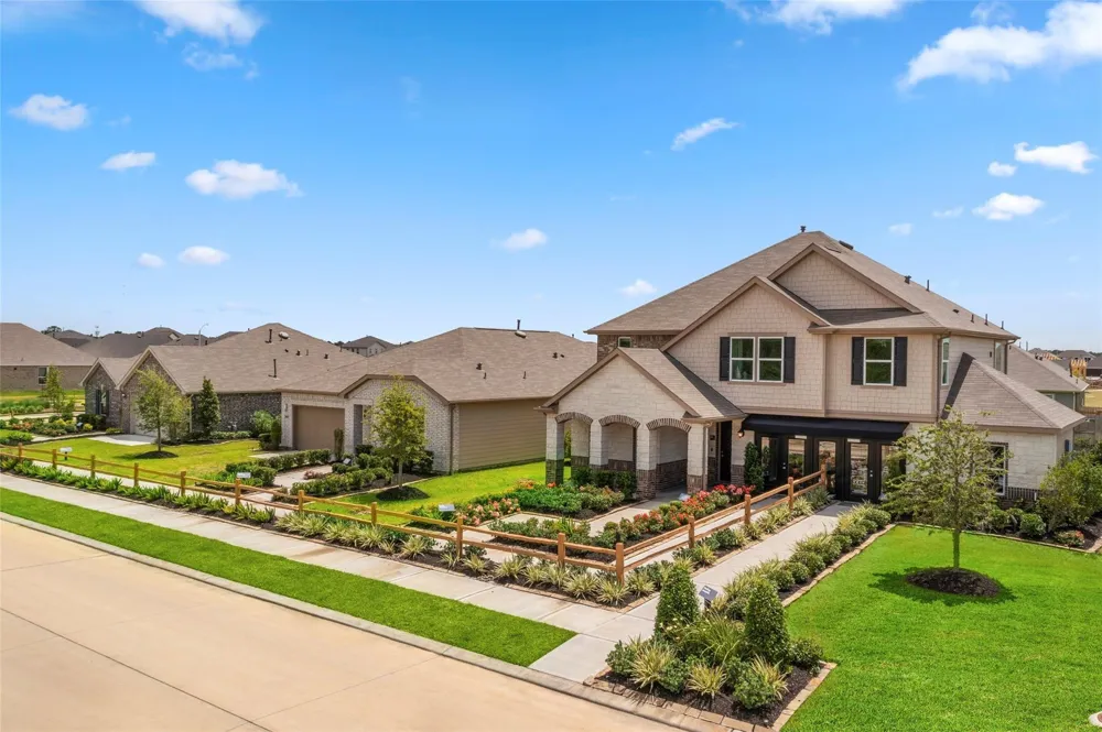 7911 House Sparrow Street Hitchcock, TX 77563