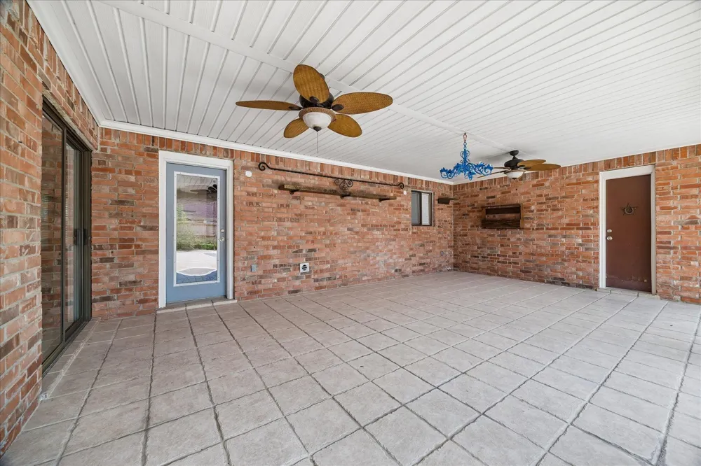 19614 Suncove Lane Humble, TX 77346