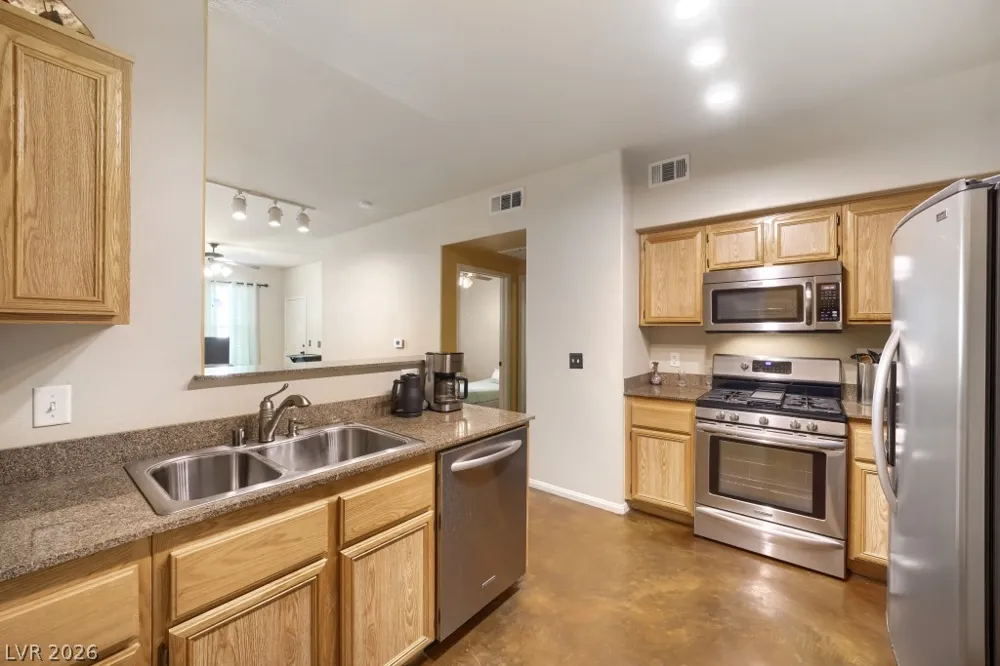 10550 W Alexander Road #1108 Las Vegas, NV 89129