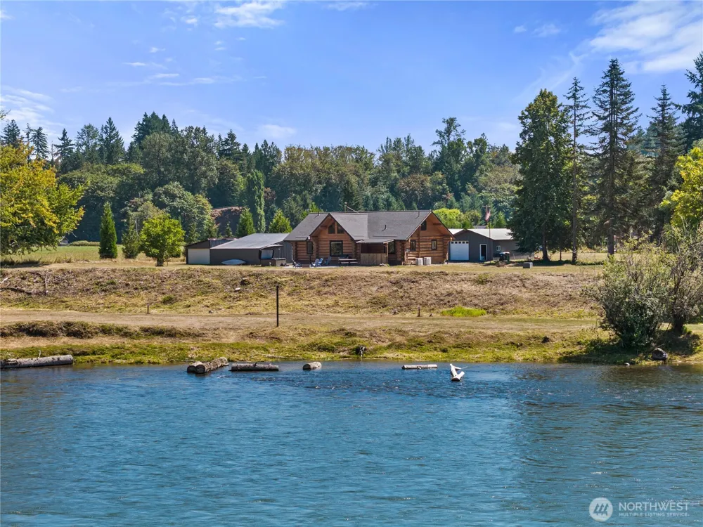 449 Collins Road Toledo, WA 98591
