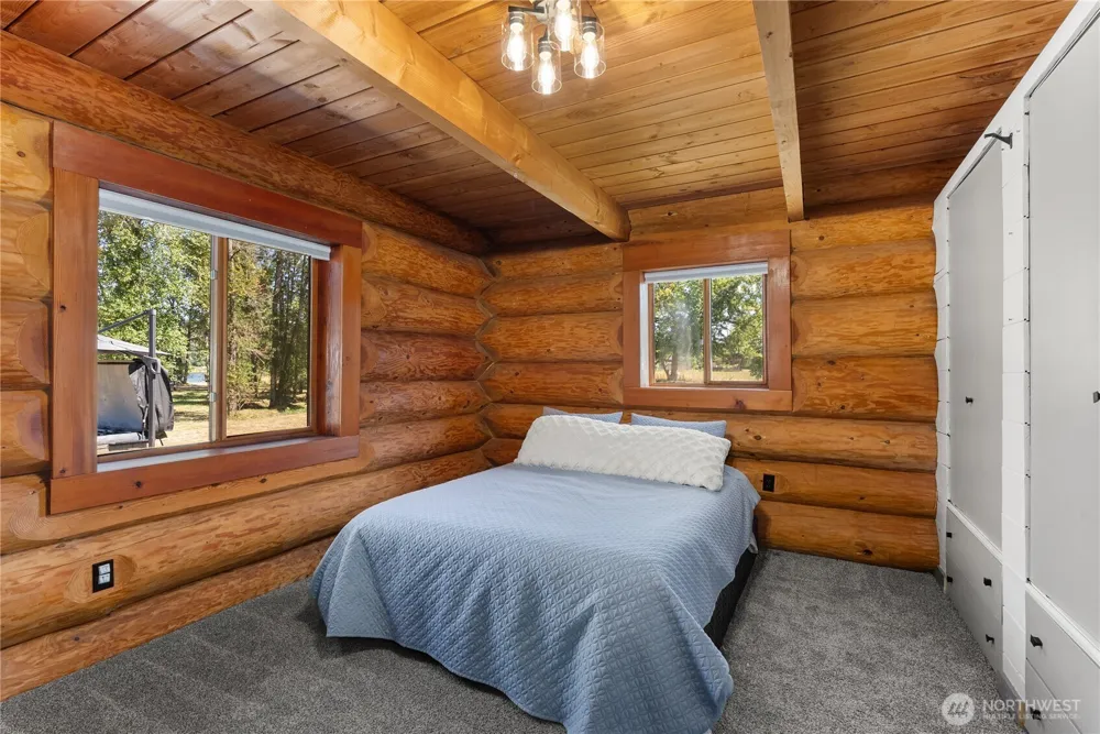 449 Collins Road Toledo, WA 98591