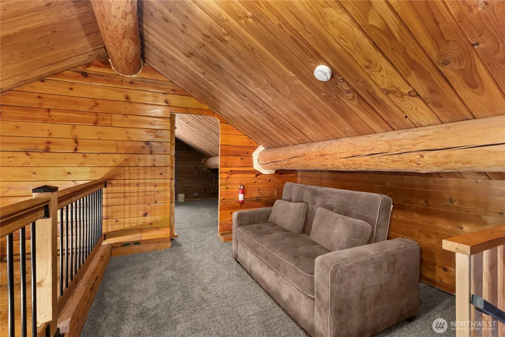 449 Collins Road Toledo, WA 98591