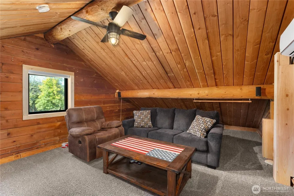 449 Collins Road Toledo, WA 98591