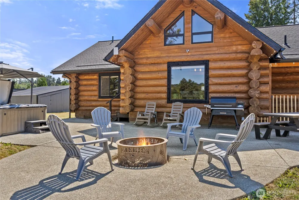 449 Collins Road Toledo, WA 98591