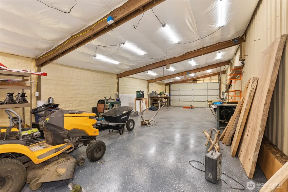 449 Collins Road Toledo, WA 98591
