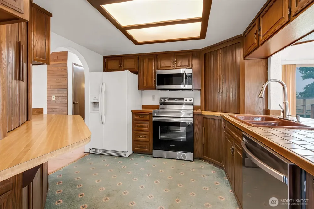 902 66th Avenue E Fife, WA 98424