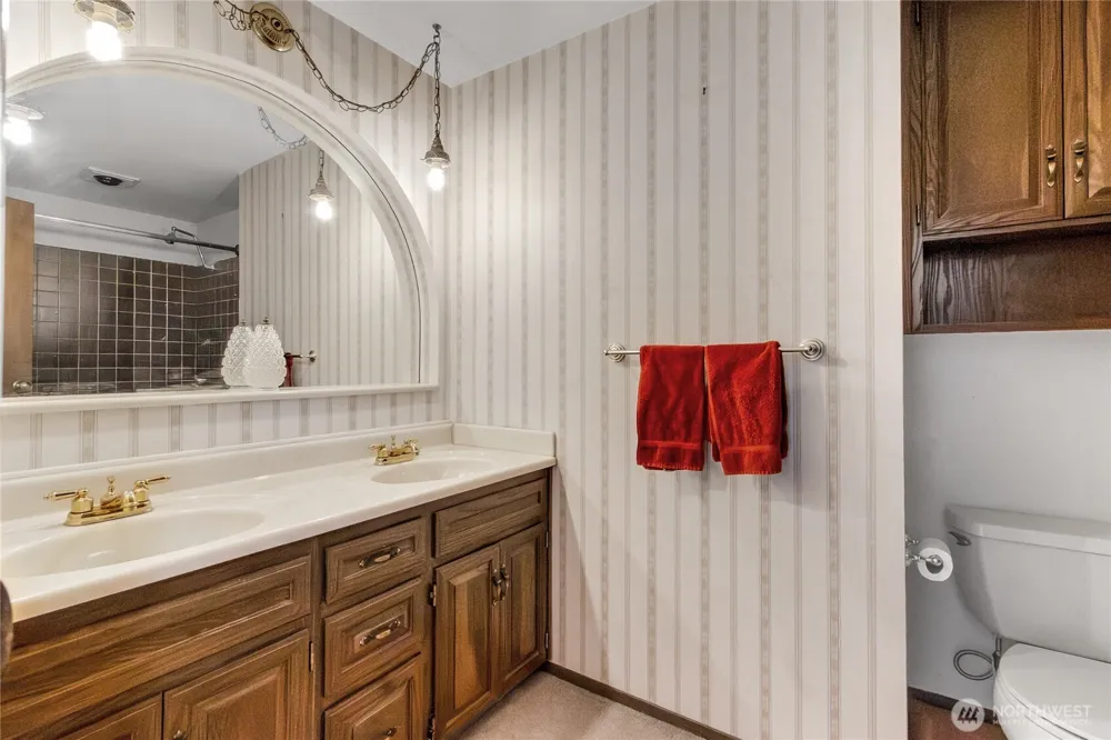 902 66th Avenue E Fife, WA 98424