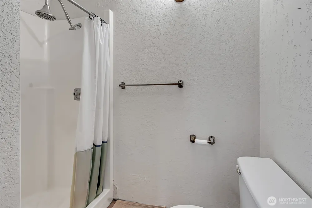 902 66th Avenue E Fife, WA 98424