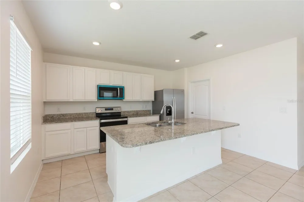 478 AUTUMN STREAM DRIVE Auburndale, FL 33823