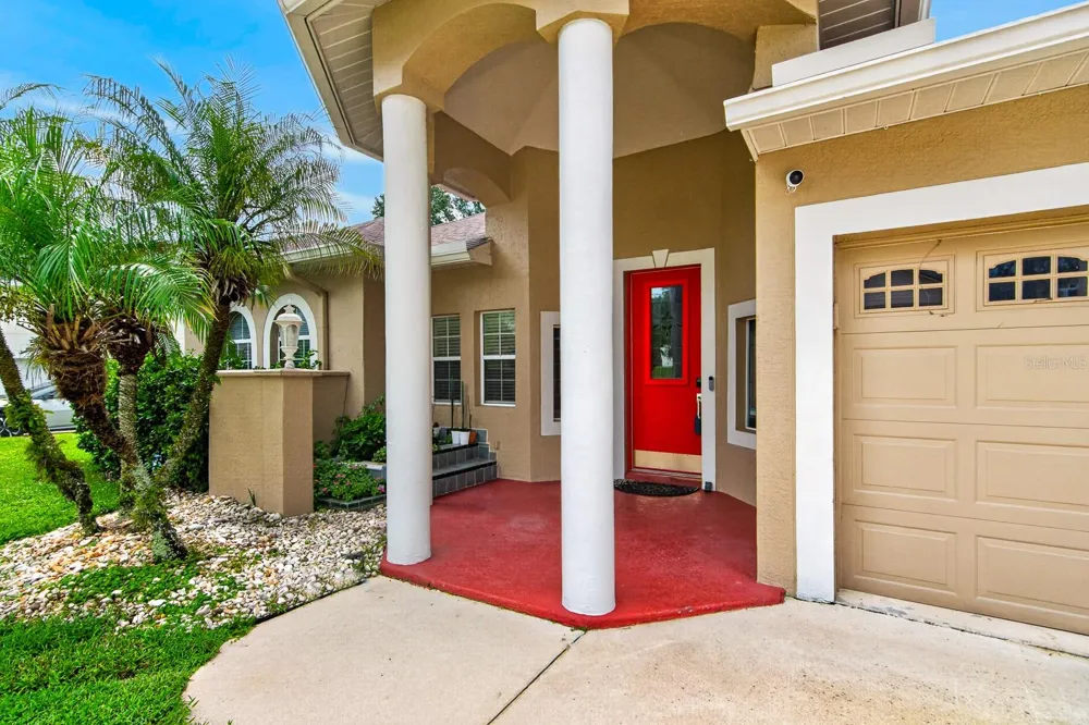 2007 RIVER CROSSING DRIVE Valrico, FL 33596