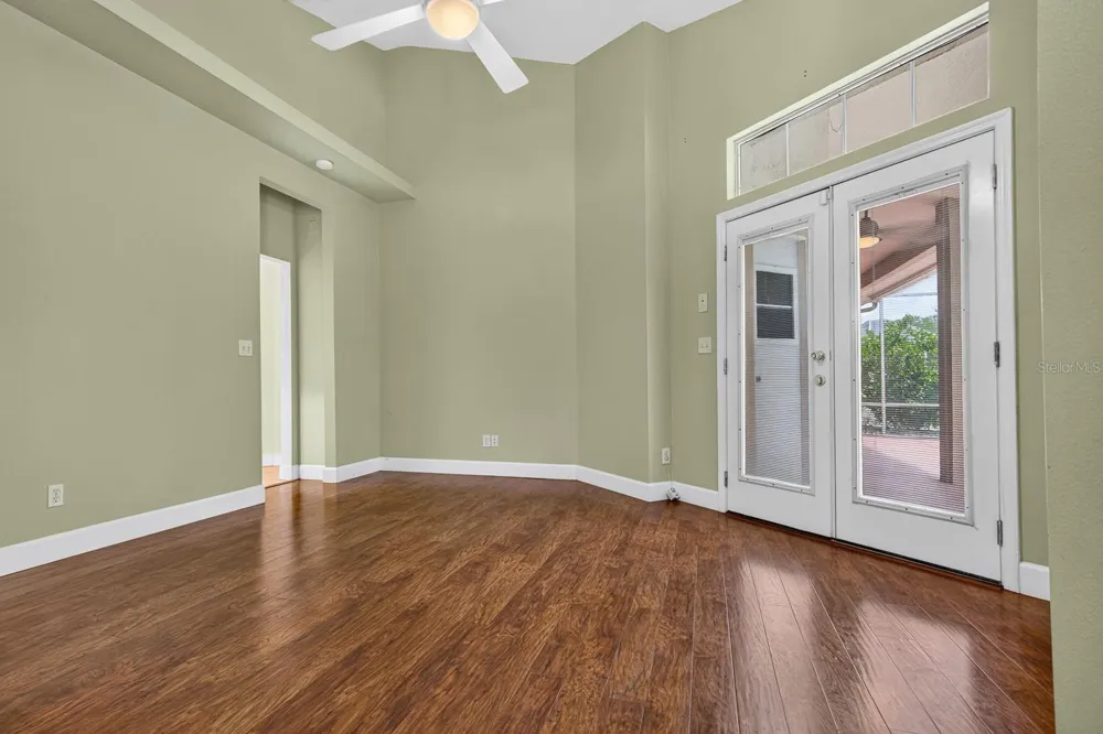 2007 RIVER CROSSING DRIVE Valrico, FL 33596