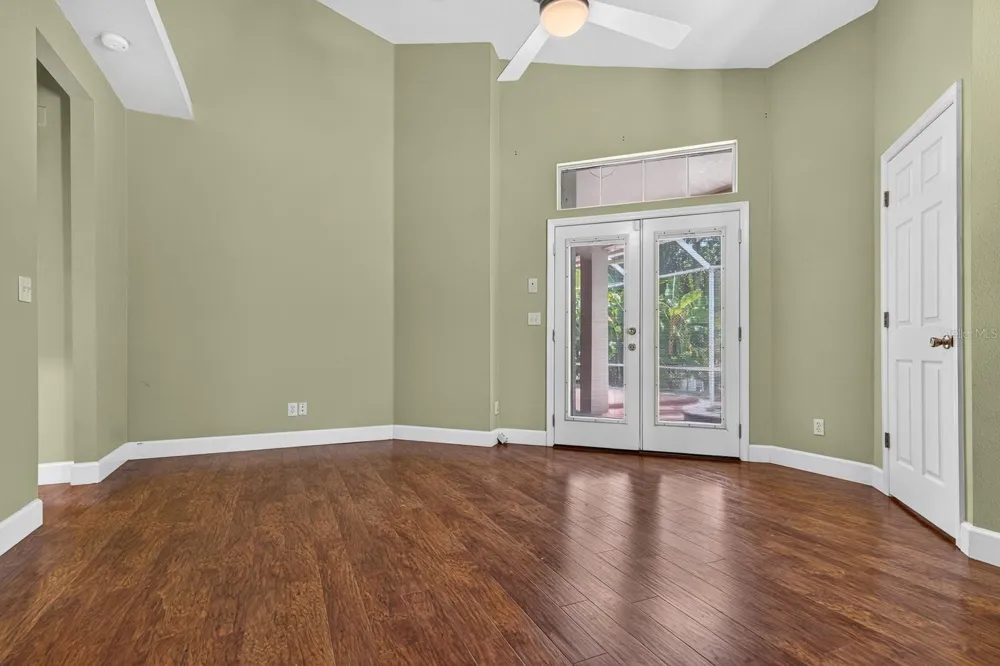 2007 RIVER CROSSING DRIVE Valrico, FL 33596