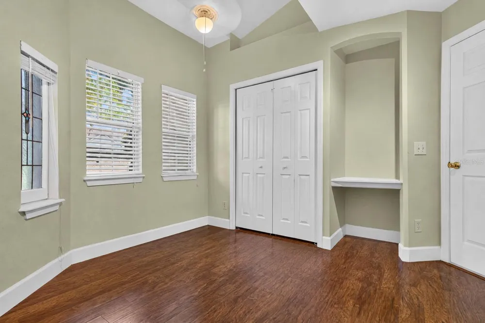 2007 RIVER CROSSING DRIVE Valrico, FL 33596