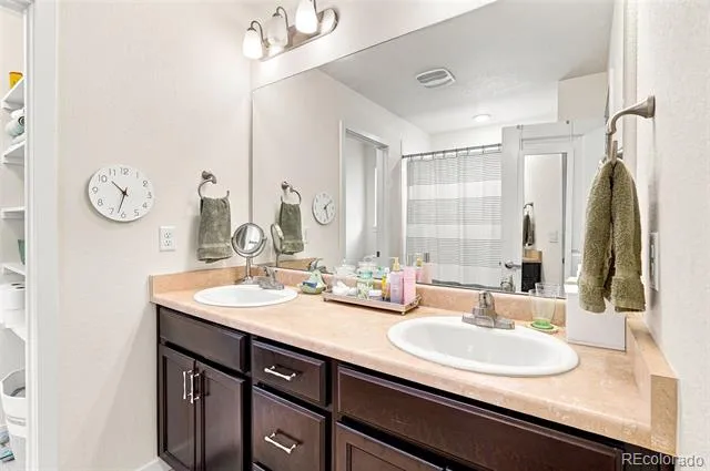 867 E 98th Avenue #1201 Thornton, CO 80229