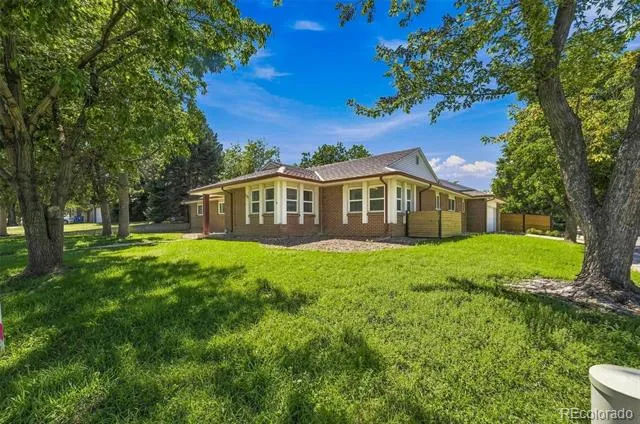 205 S Tucson Circle Aurora, CO 80012