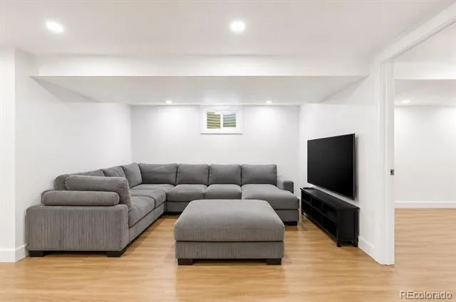 205 S Tucson Circle Aurora, CO 80012