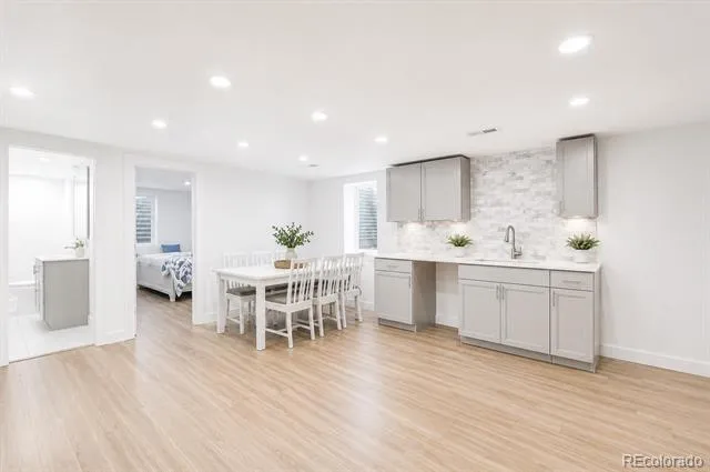 205 S Tucson Circle Aurora, CO 80012