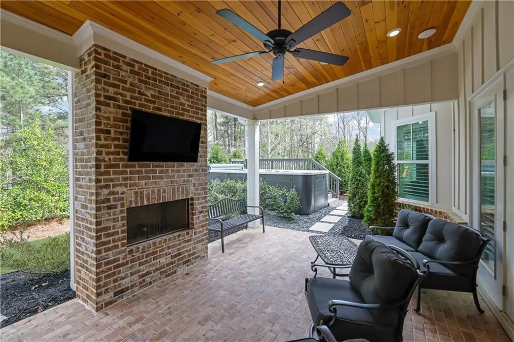 120 Chateau Place Woodstock, GA 30188