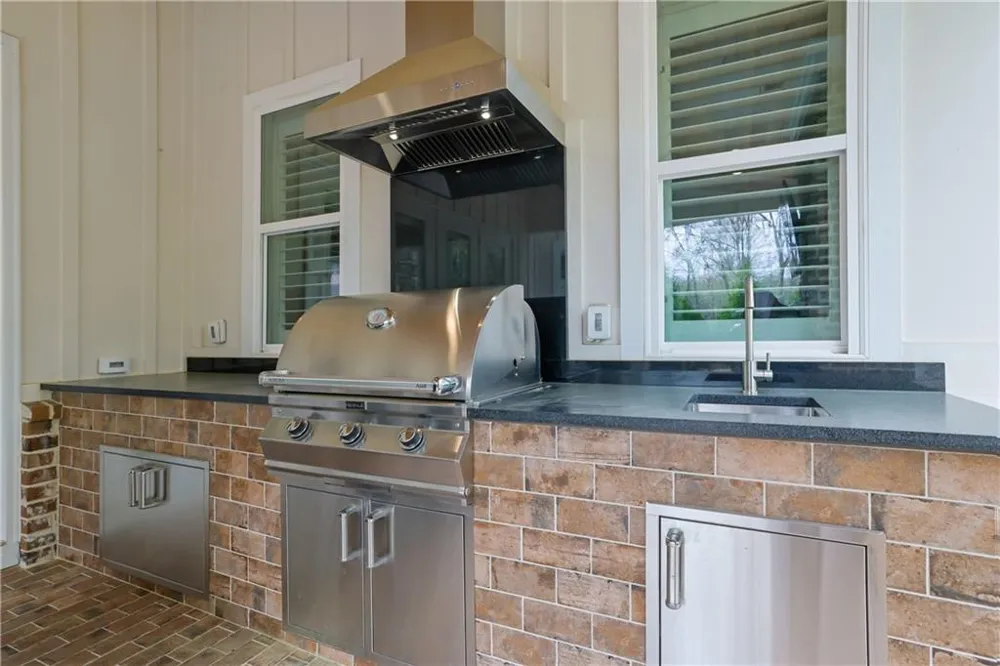 120 Chateau Place Woodstock, GA 30188