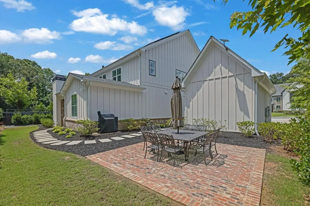 120 Chateau Place Woodstock, GA 30188